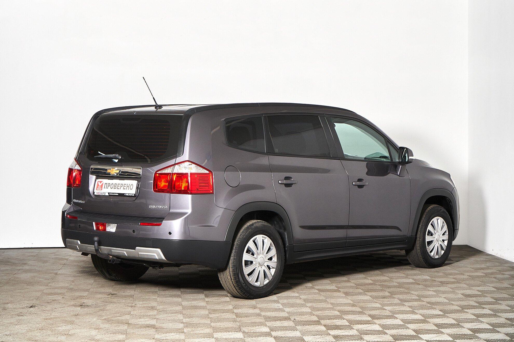 Chevrolet Orlando 2014, серый