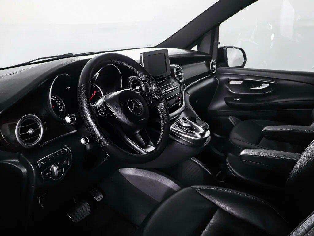 Mercedes-Benz V-Класс 2016, черный