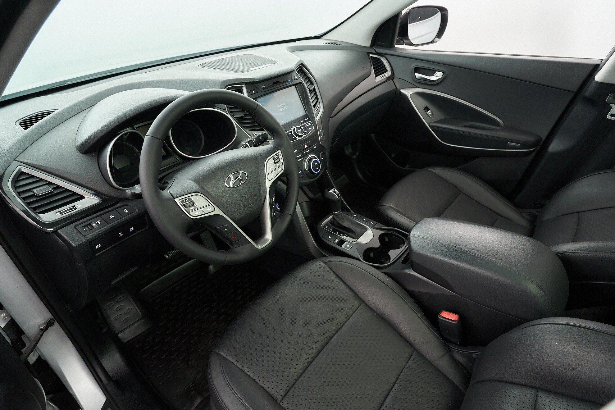 Hyundai Santa Fe 2014, серебряный