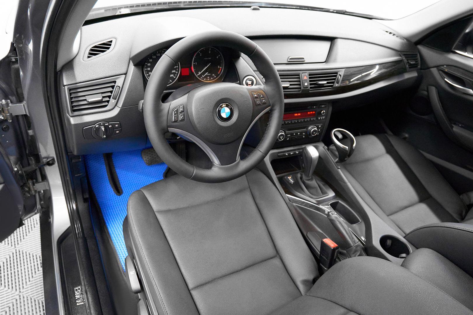 BMW X1 2010, серый