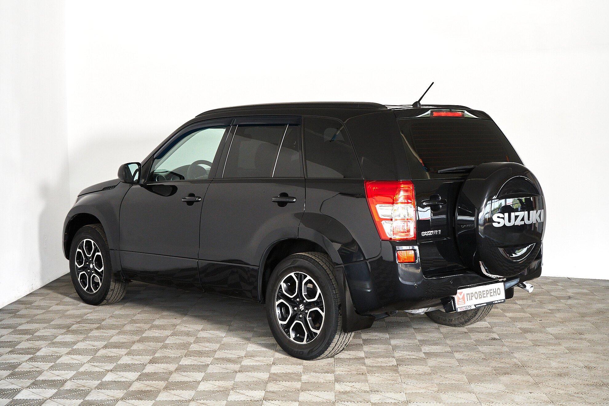Suzuki Grand Vitara 2011, черный