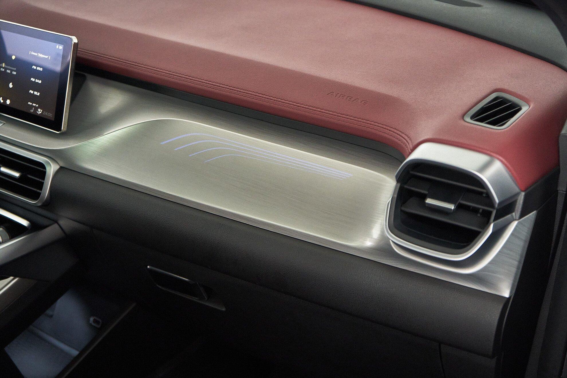 Geely Coolray 2020, серебряный