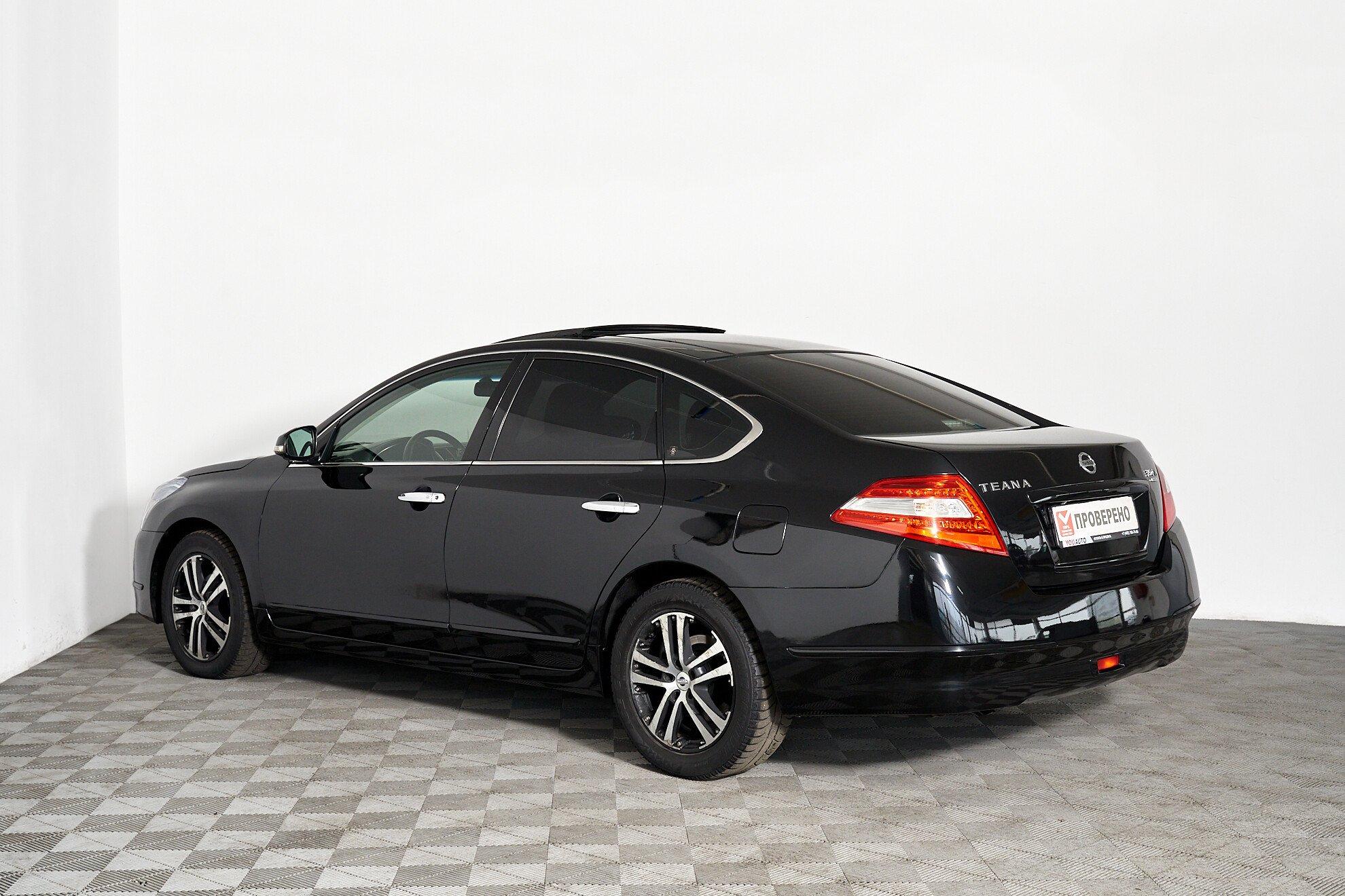 Nissan Teana 2010, черный