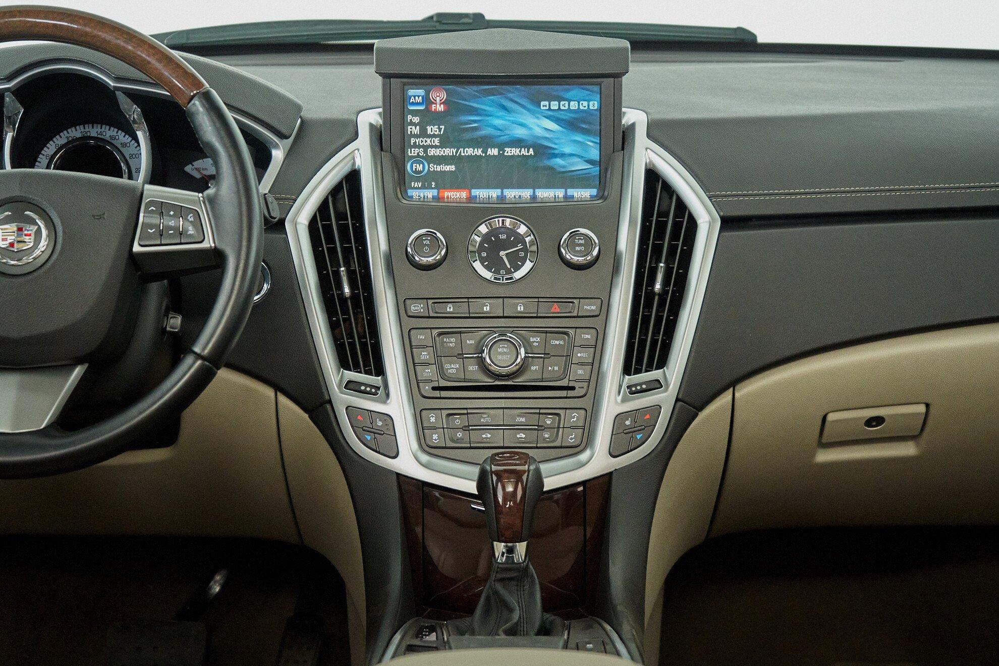 Cadillac SRX 2010, черный