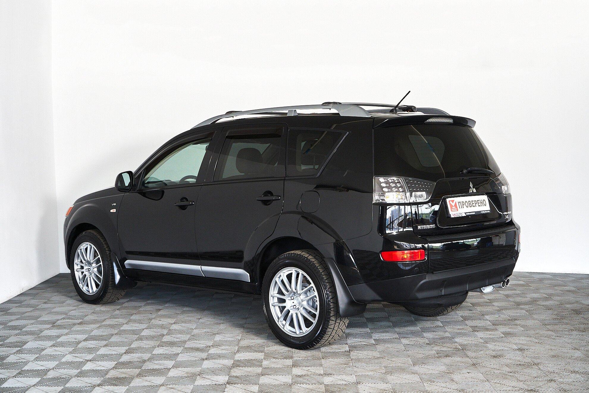 Mitsubishi Outlander 2008, черный