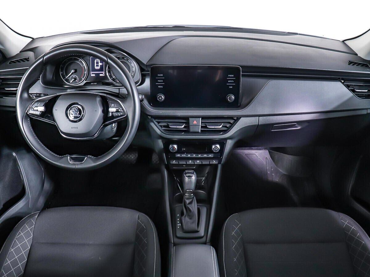 Skoda Rapid 2022, белый