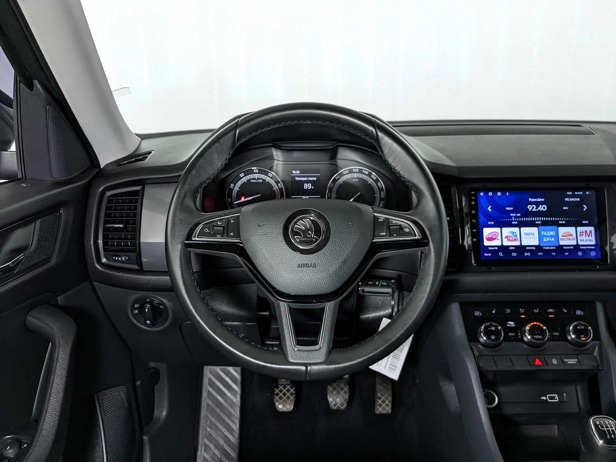 Skoda Kodiaq 2022, серый