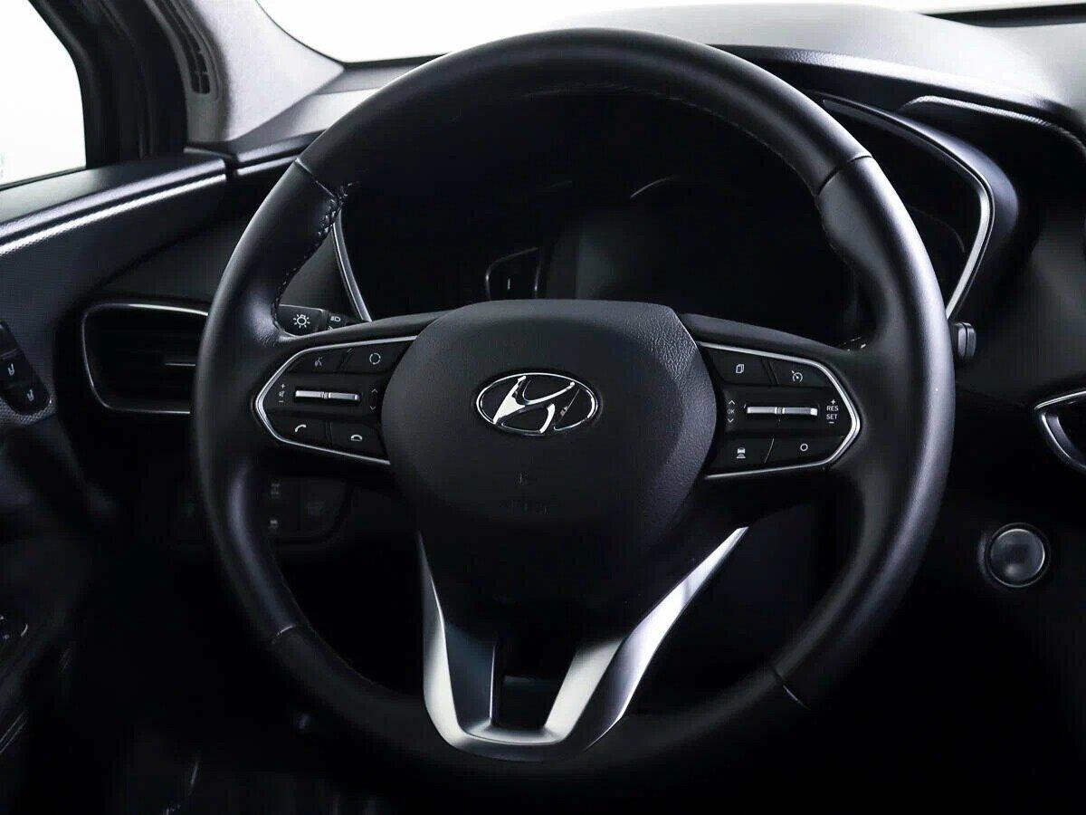 Hyundai Santa Fe 2020, серый