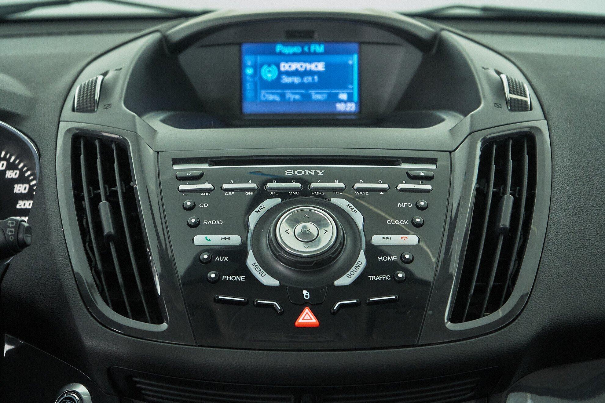Ford Kuga 2014, белый