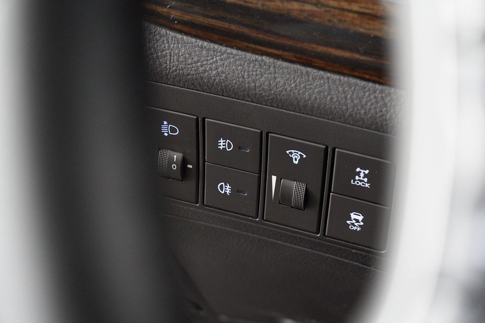 Hyundai Santa Fe 2011, черный