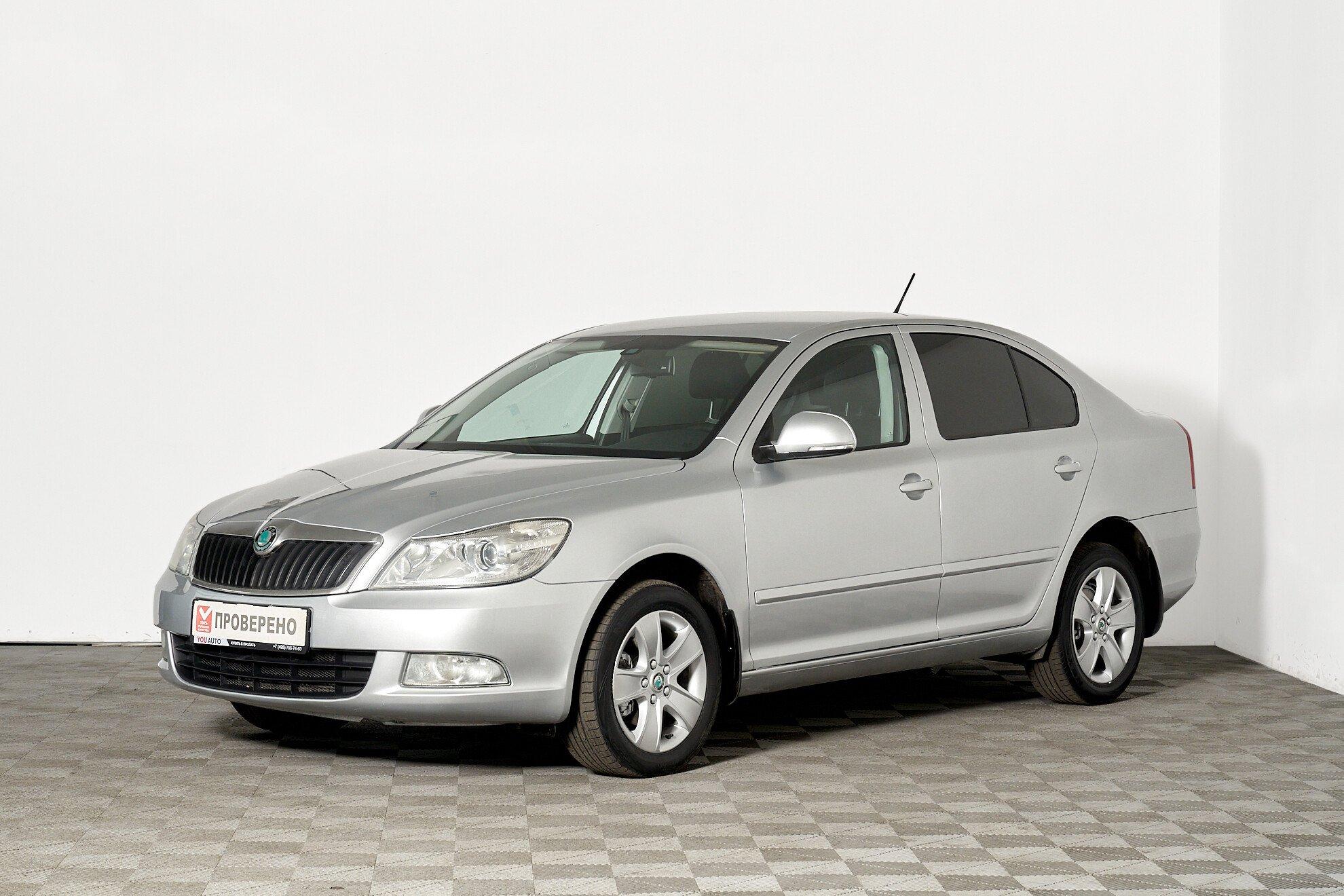 Skoda Octavia 2013, серебряный