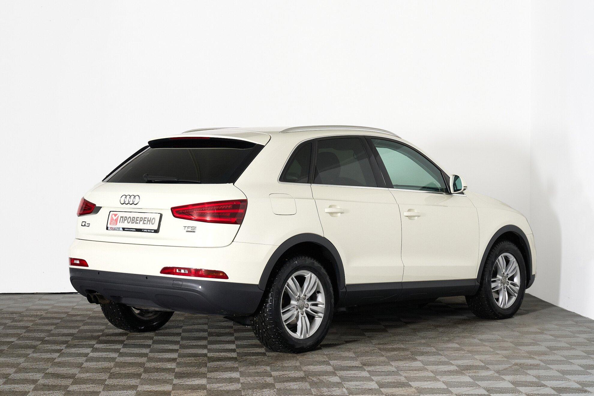 Audi Q3 2012, белый