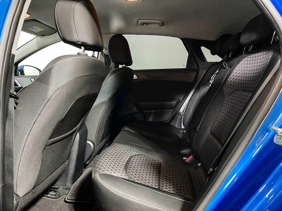 Kia Ceed 2020, синий
