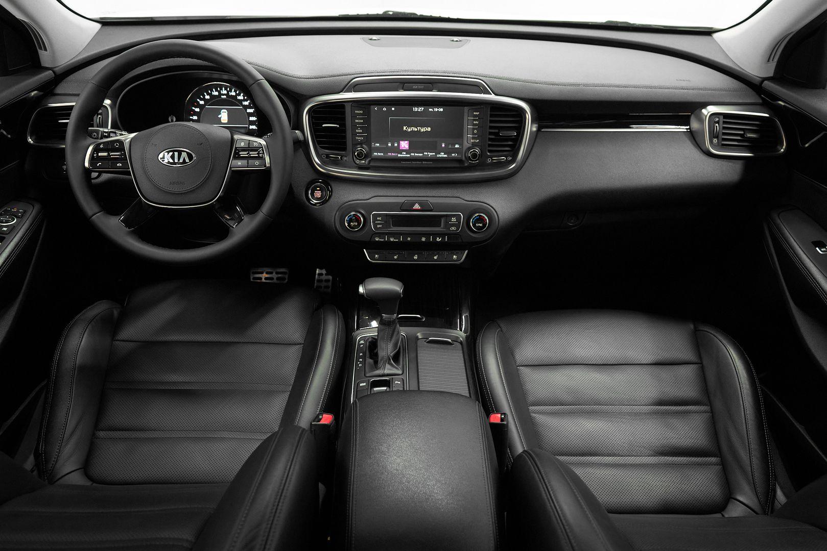 Kia Sorento 2018, белый