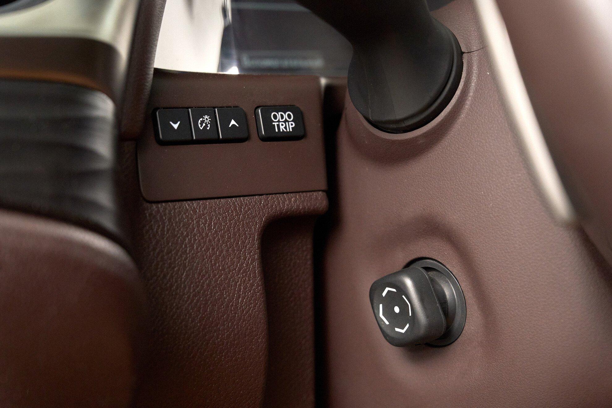 Lexus ES 2018, синий