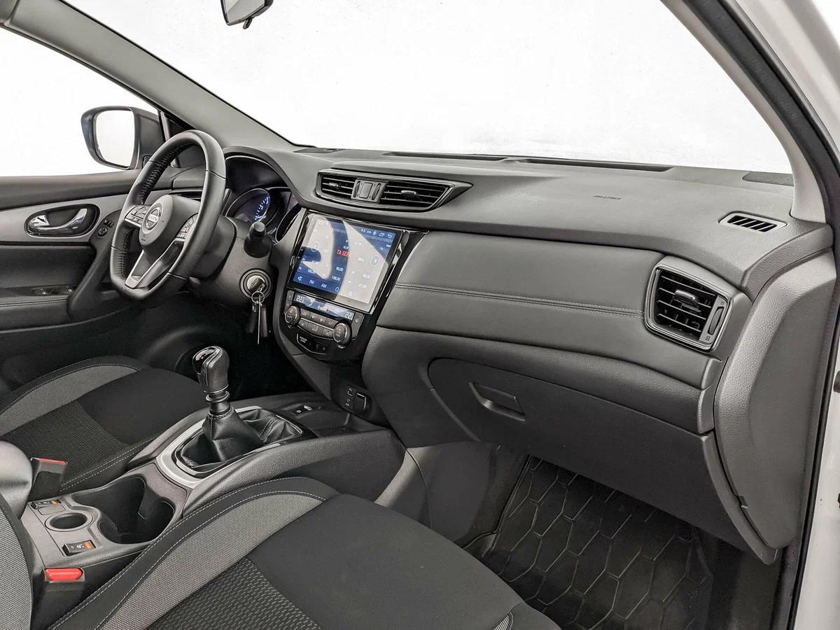 Nissan Qashqai 2021, белый
