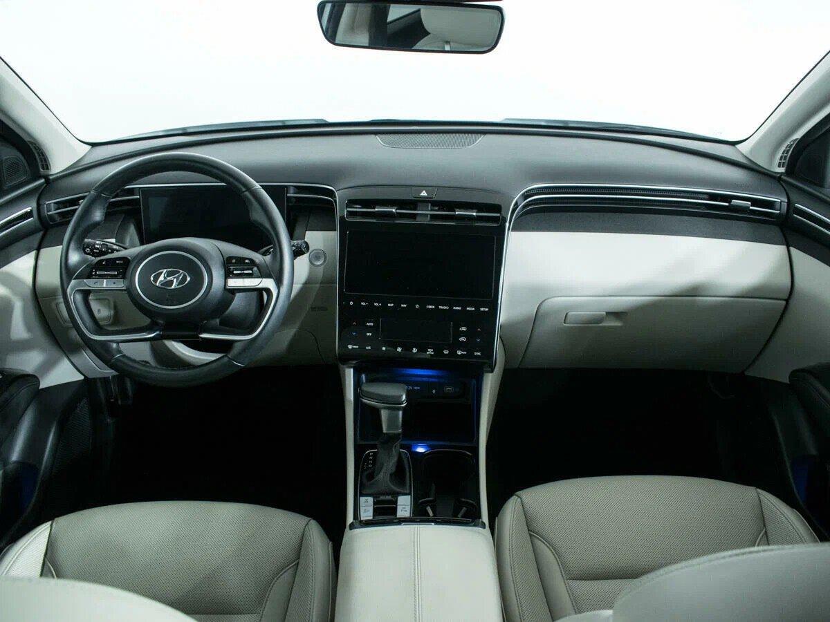 Hyundai Tucson 2021, белый