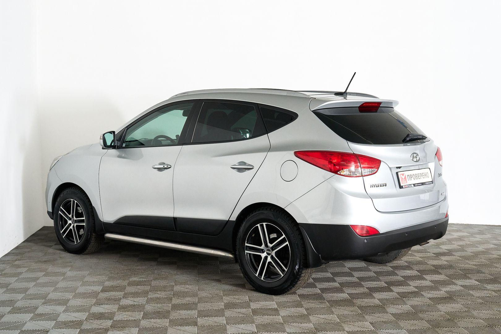 Hyundai ix35 2012, серебряный