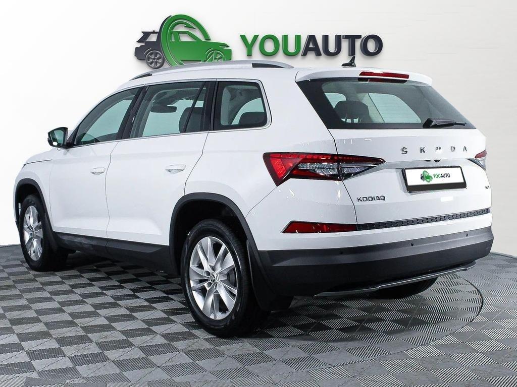 Skoda Kodiaq 2022, белый
