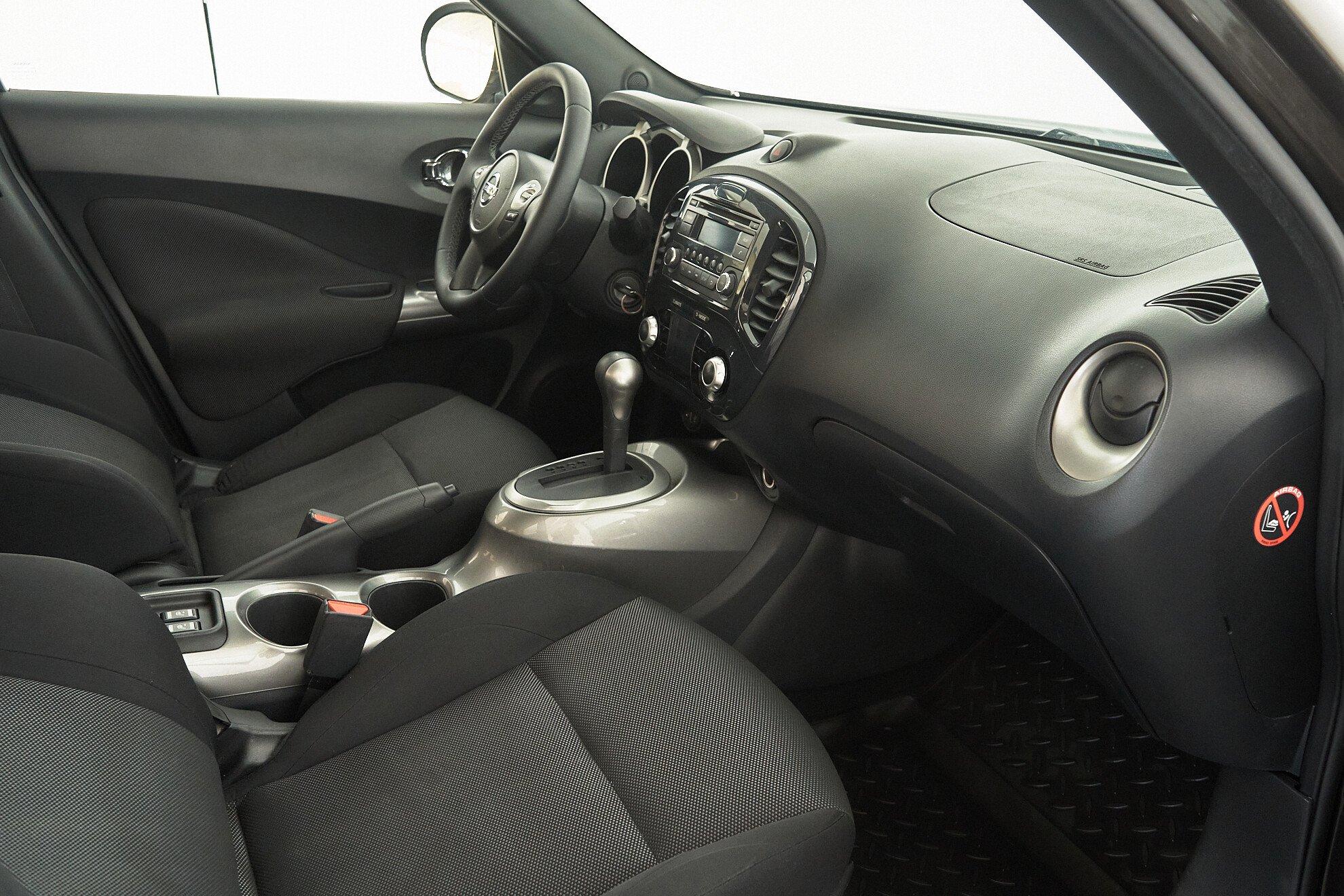 Nissan Juke 2012, коричневый