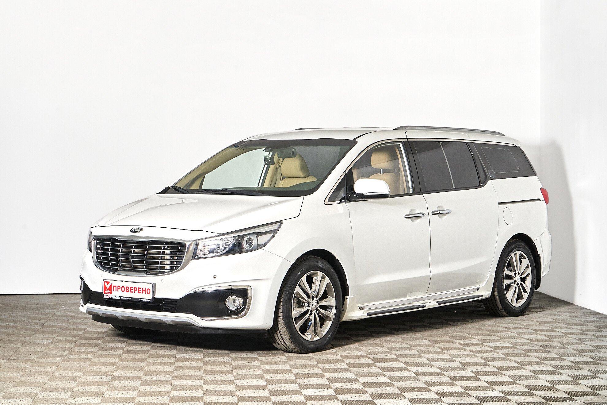 Kia Carnival 2020, белый