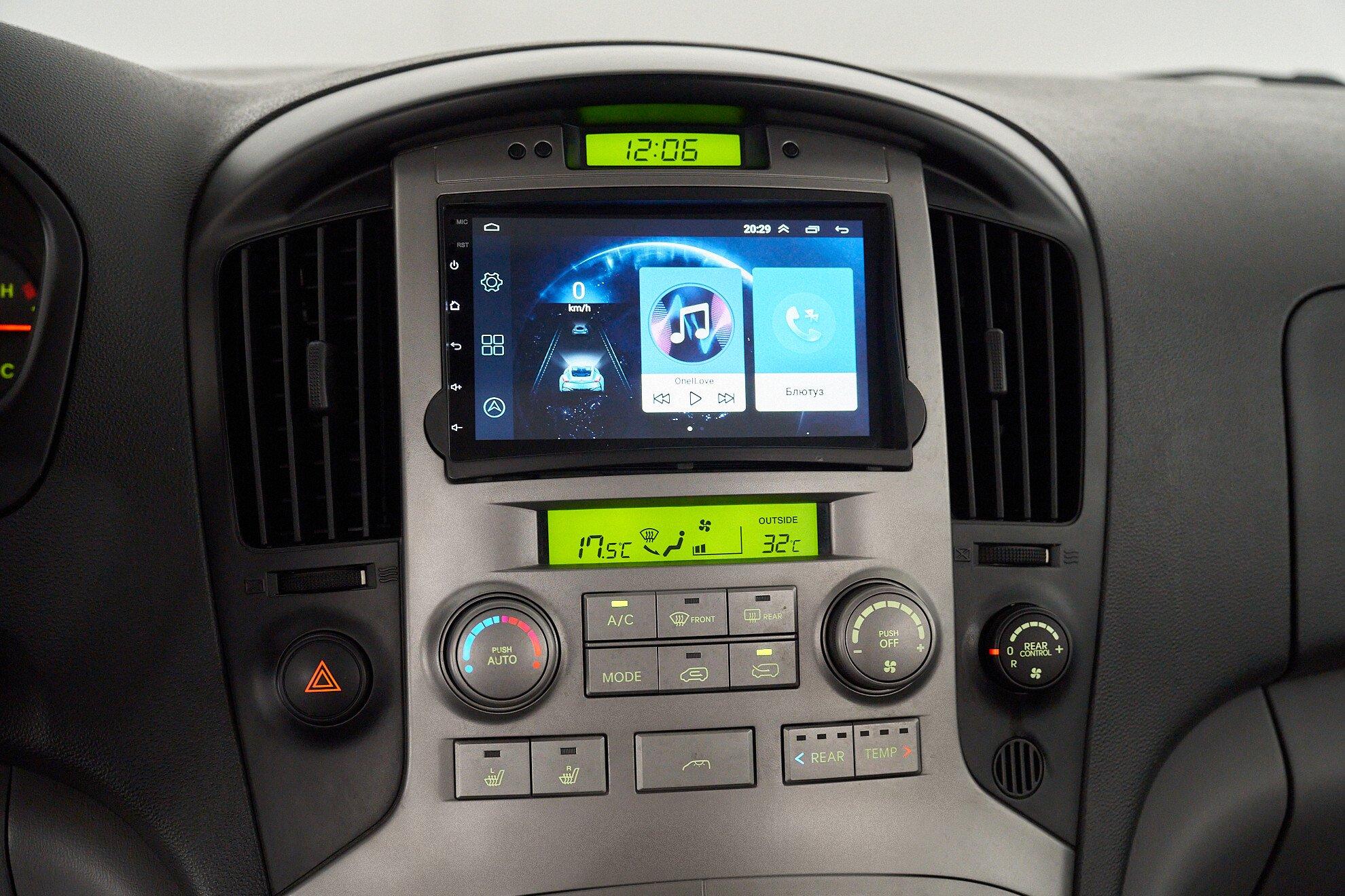 Hyundai Grand Starex 2010, черный