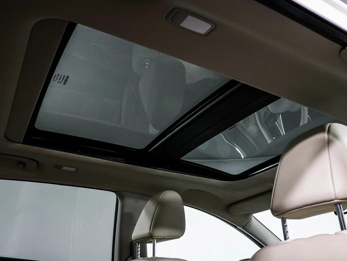 Nissan Murano 2021, белый