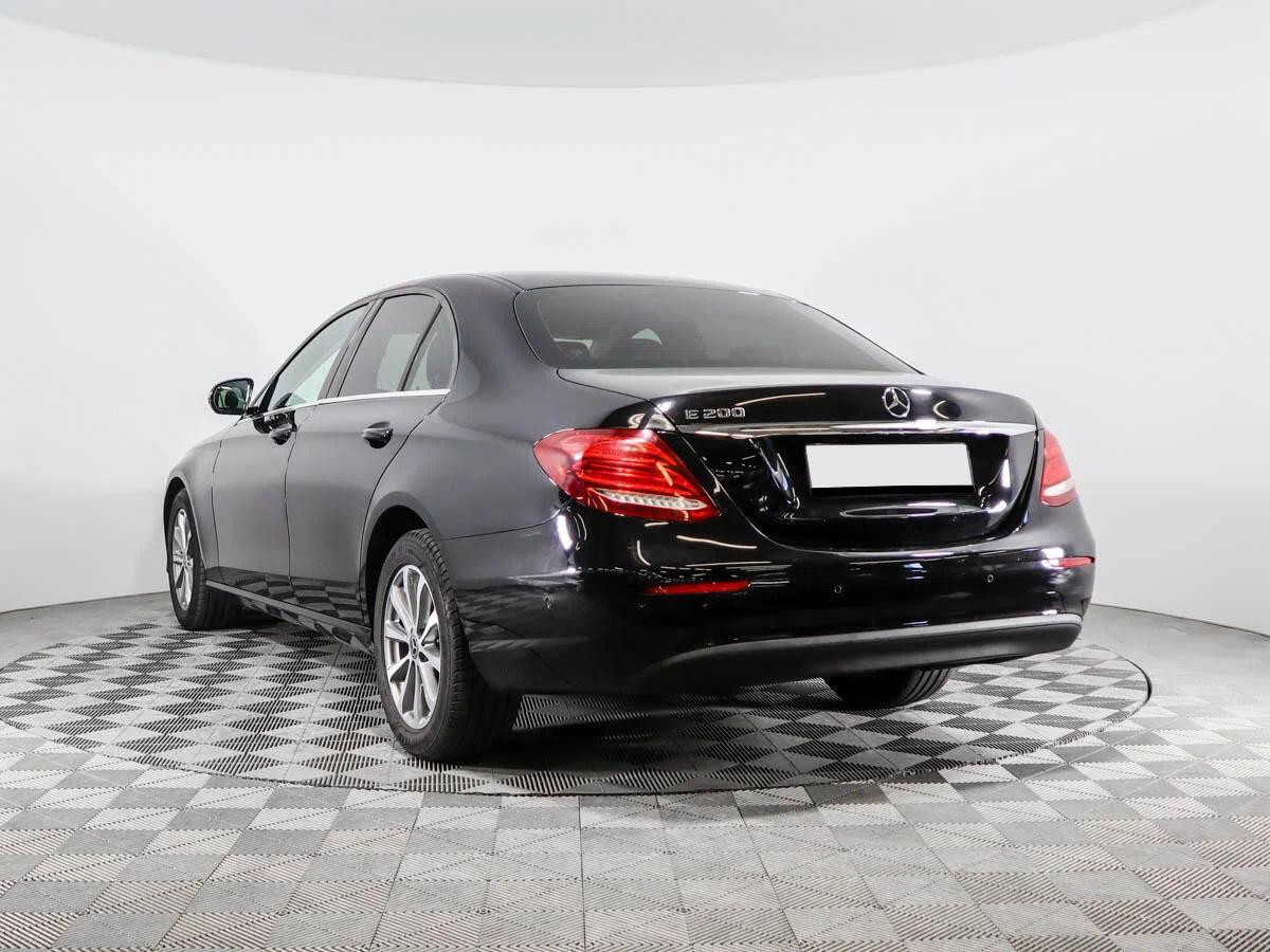 Mercedes-Benz E-Класс 2016, черный
