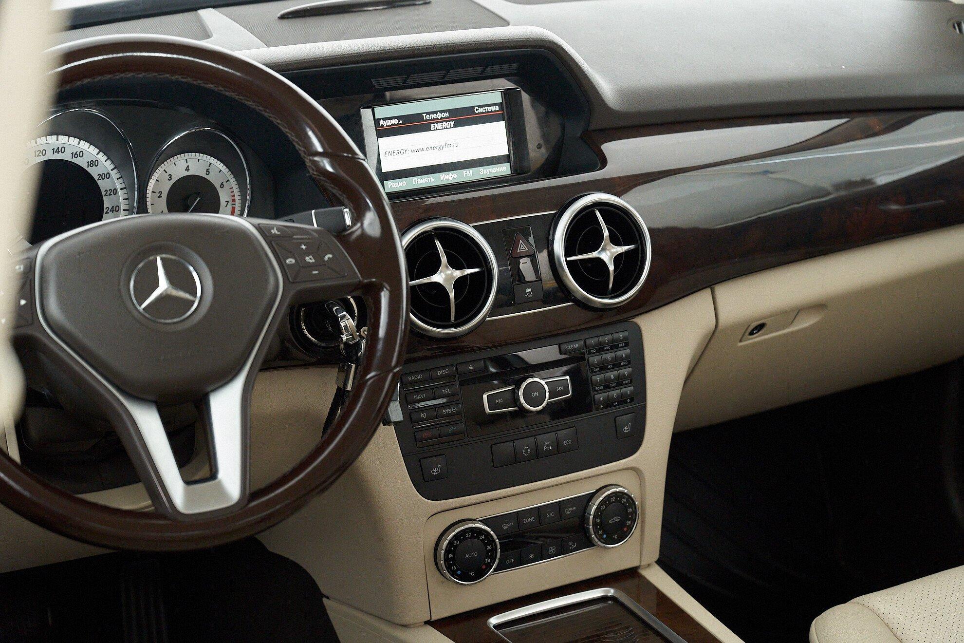 Mercedes-Benz GLK-Класс 2014, коричневый