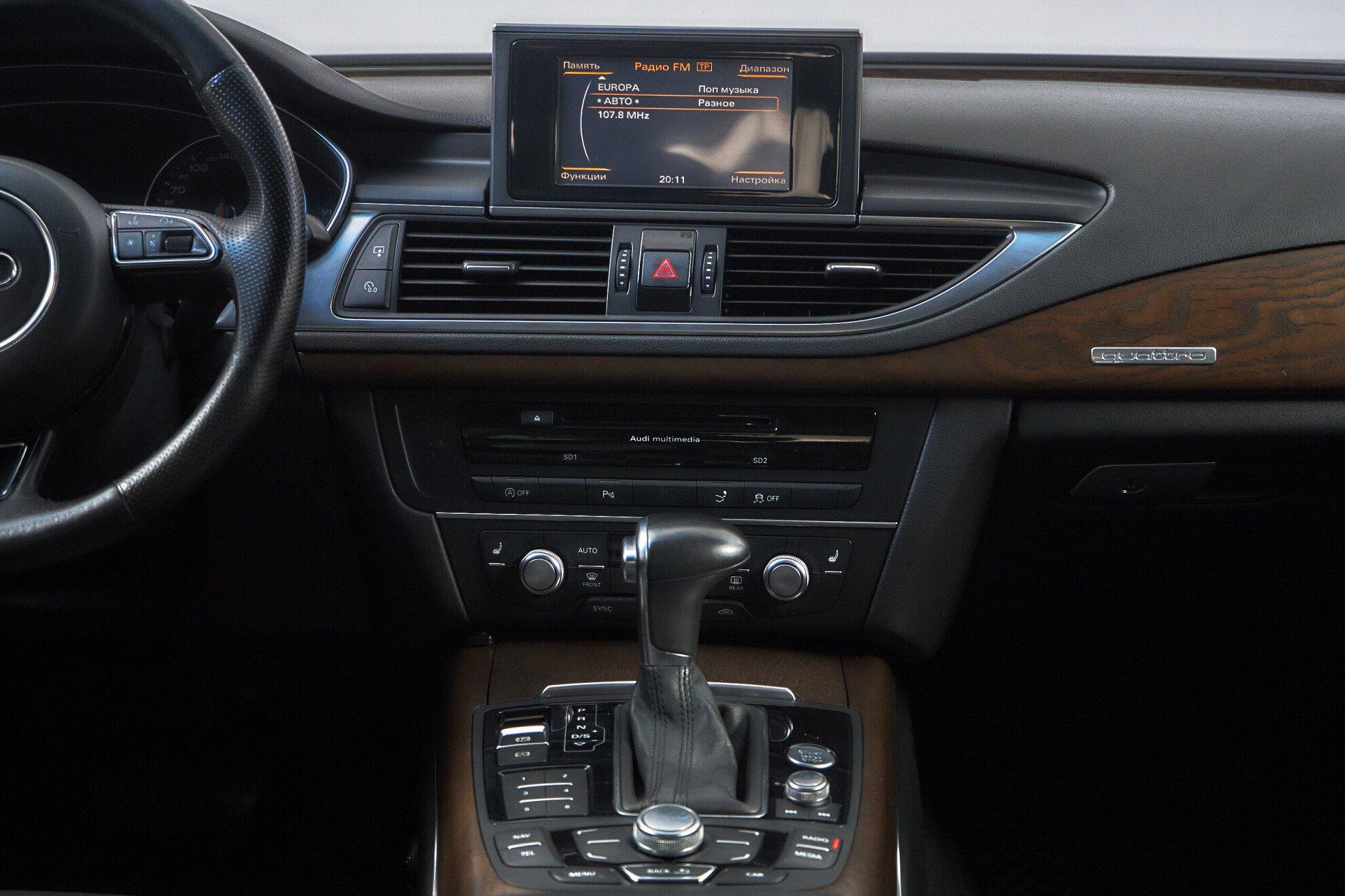 Audi A7 2013, черный