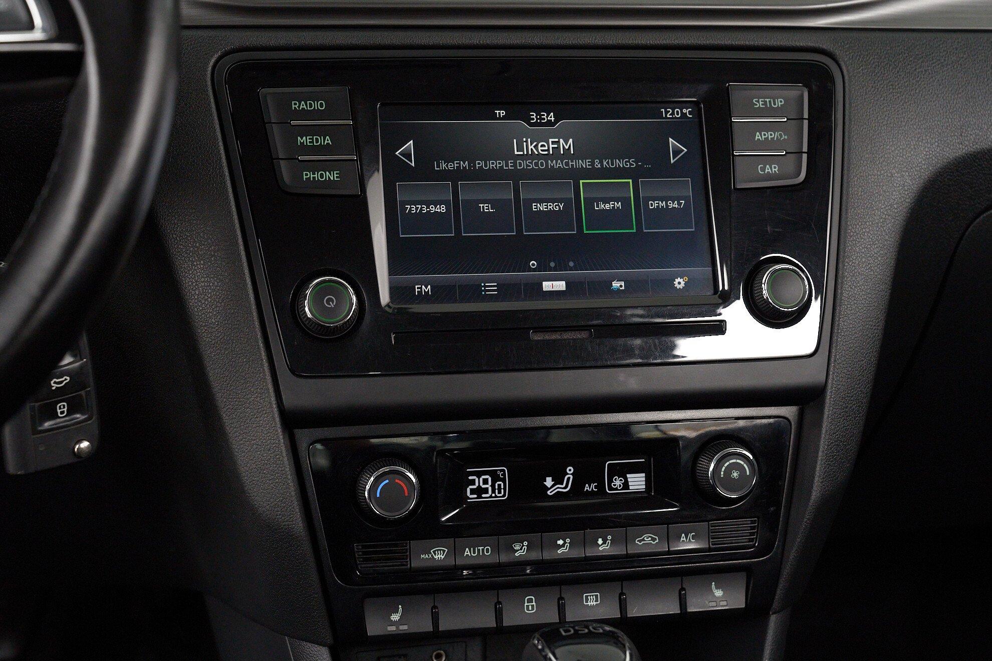 Skoda Rapid 2017, синий