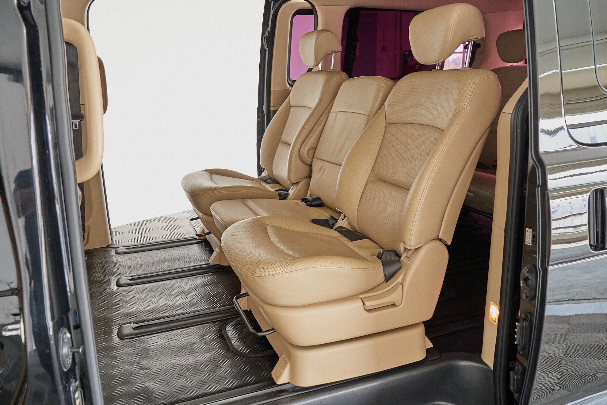 Hyundai Grand Starex 2012, черный