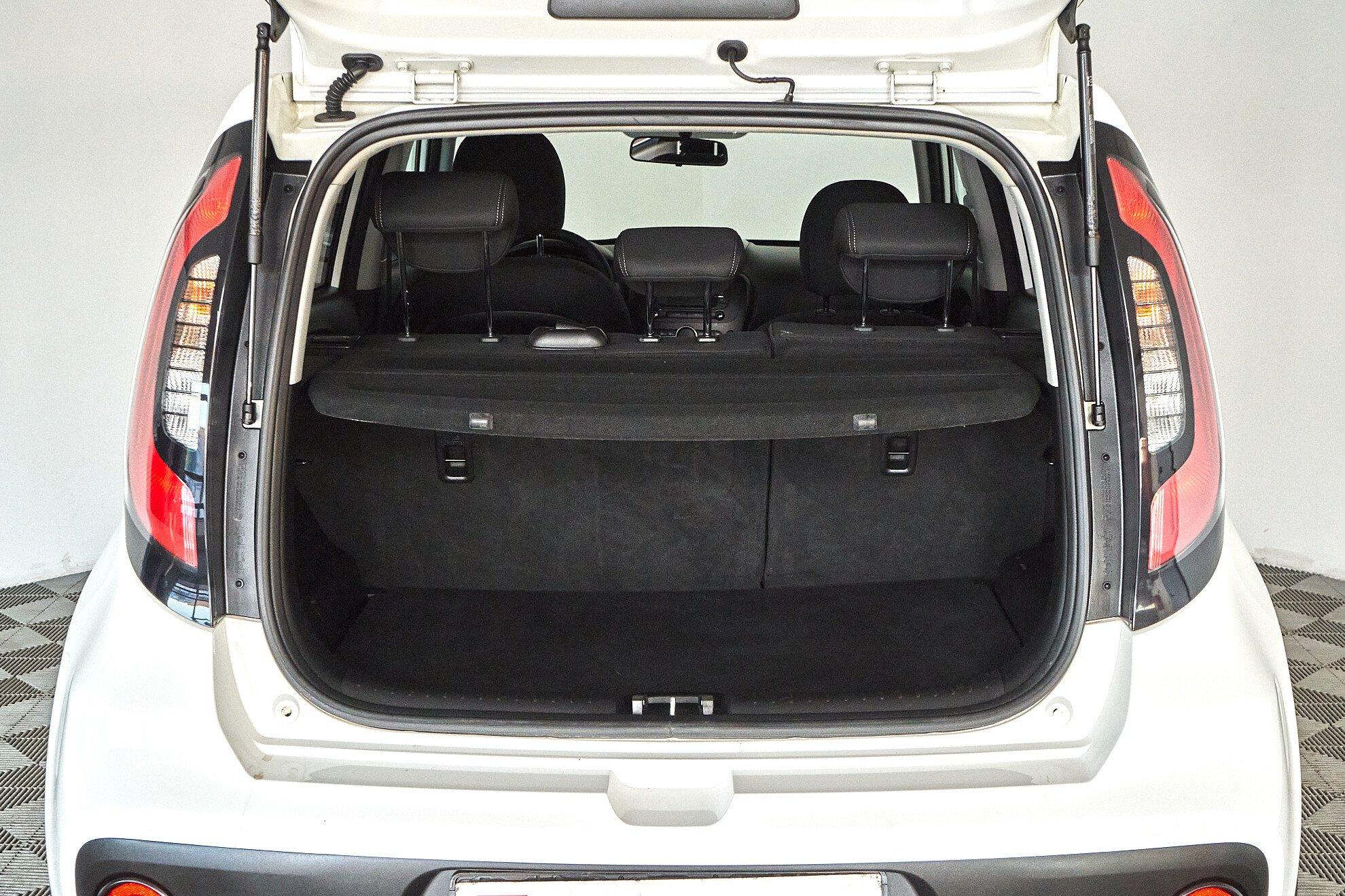 Kia Soul 2018, белый