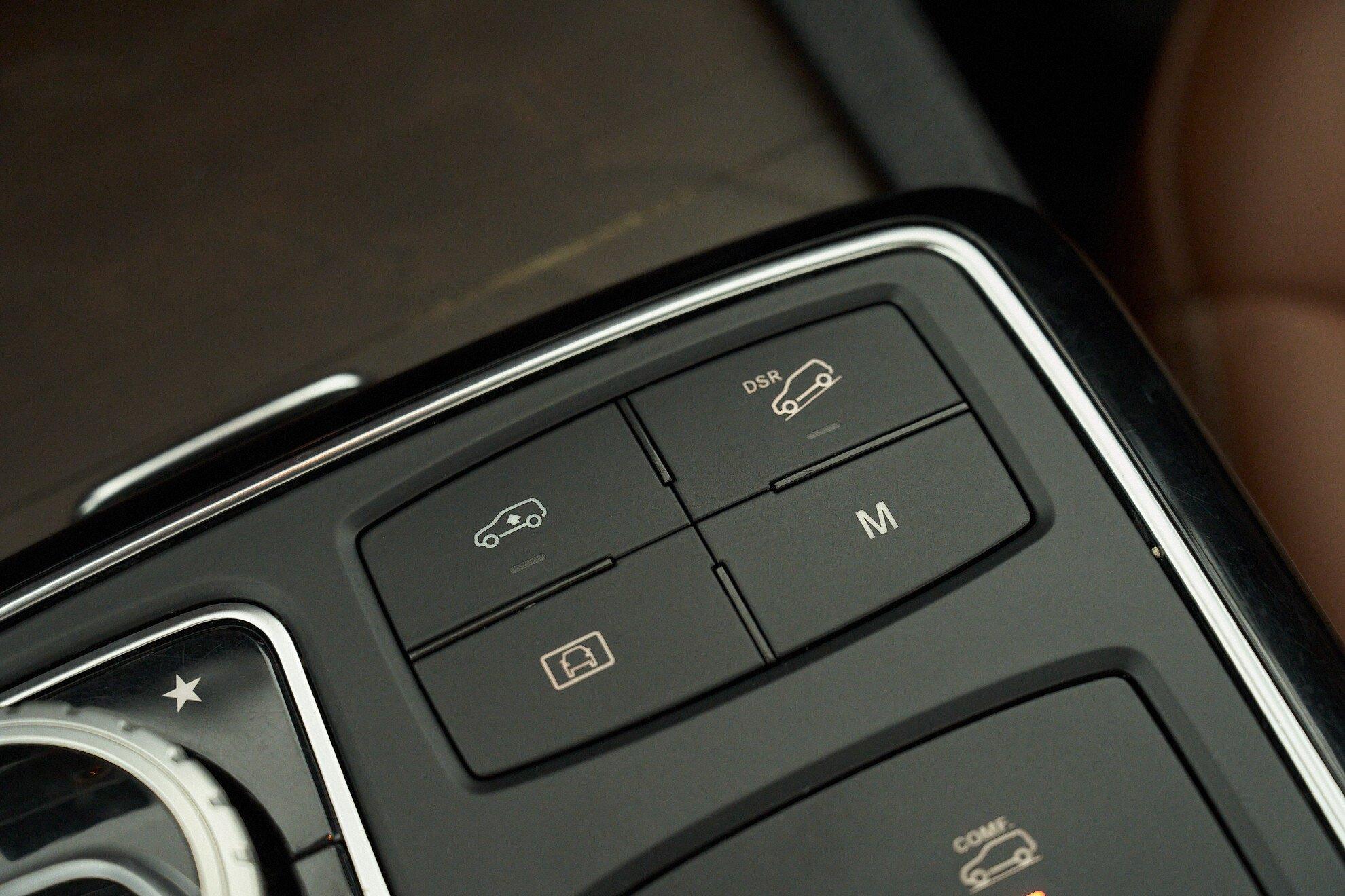 Mercedes-Benz GLS 2016, белый