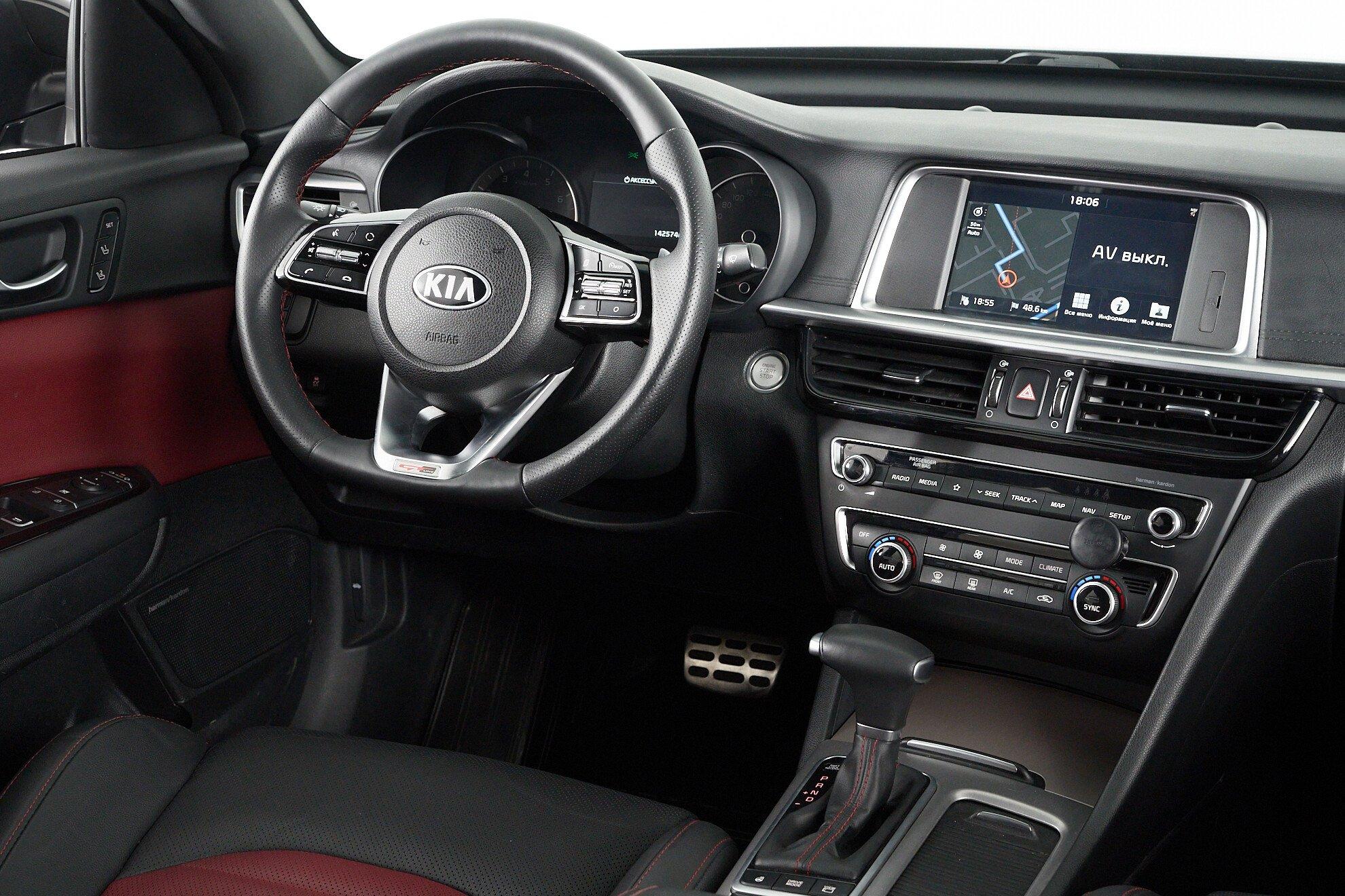 Kia Optima 2018, черный