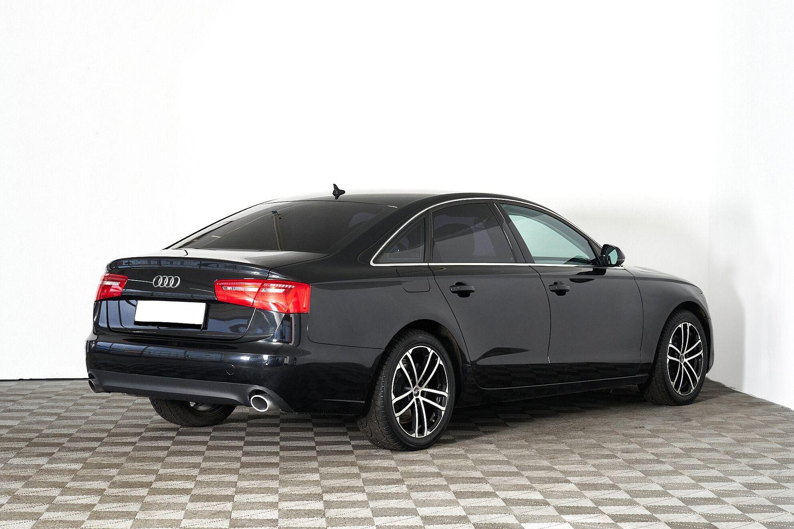 Audi A6 2013, черный