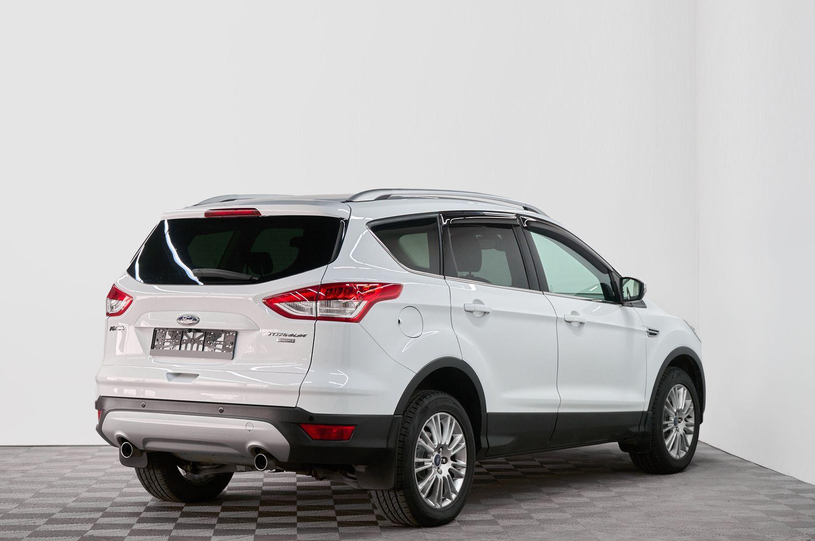 Ford Kuga 2015, белый