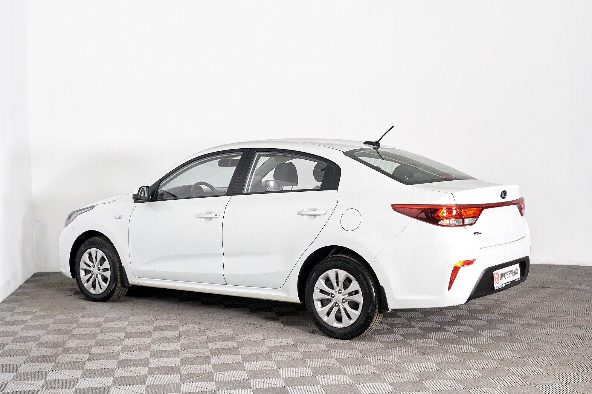 Kia Rio 2019, белый