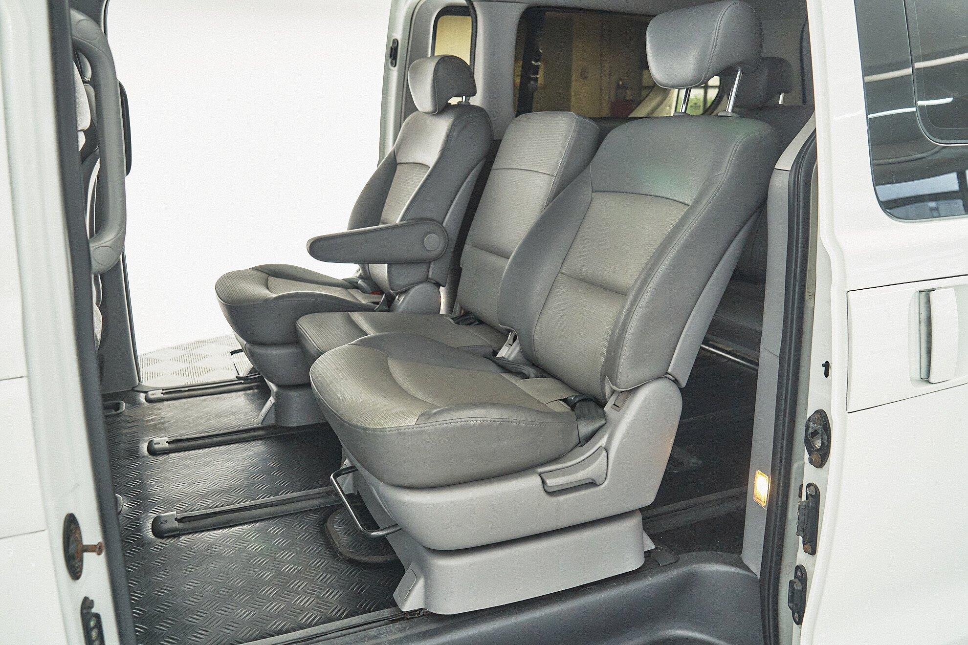 Hyundai Grand Starex 2008, белый