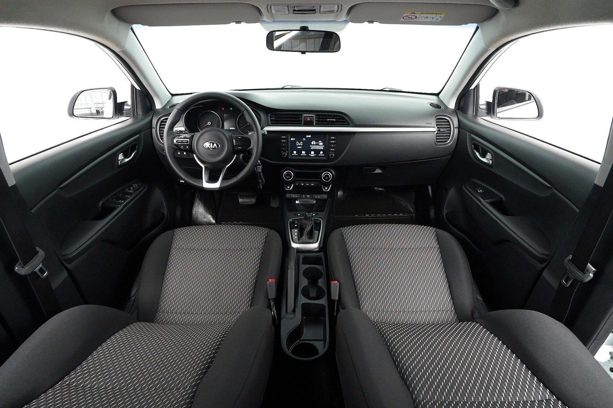 Kia Rio X-Line 2019, белый