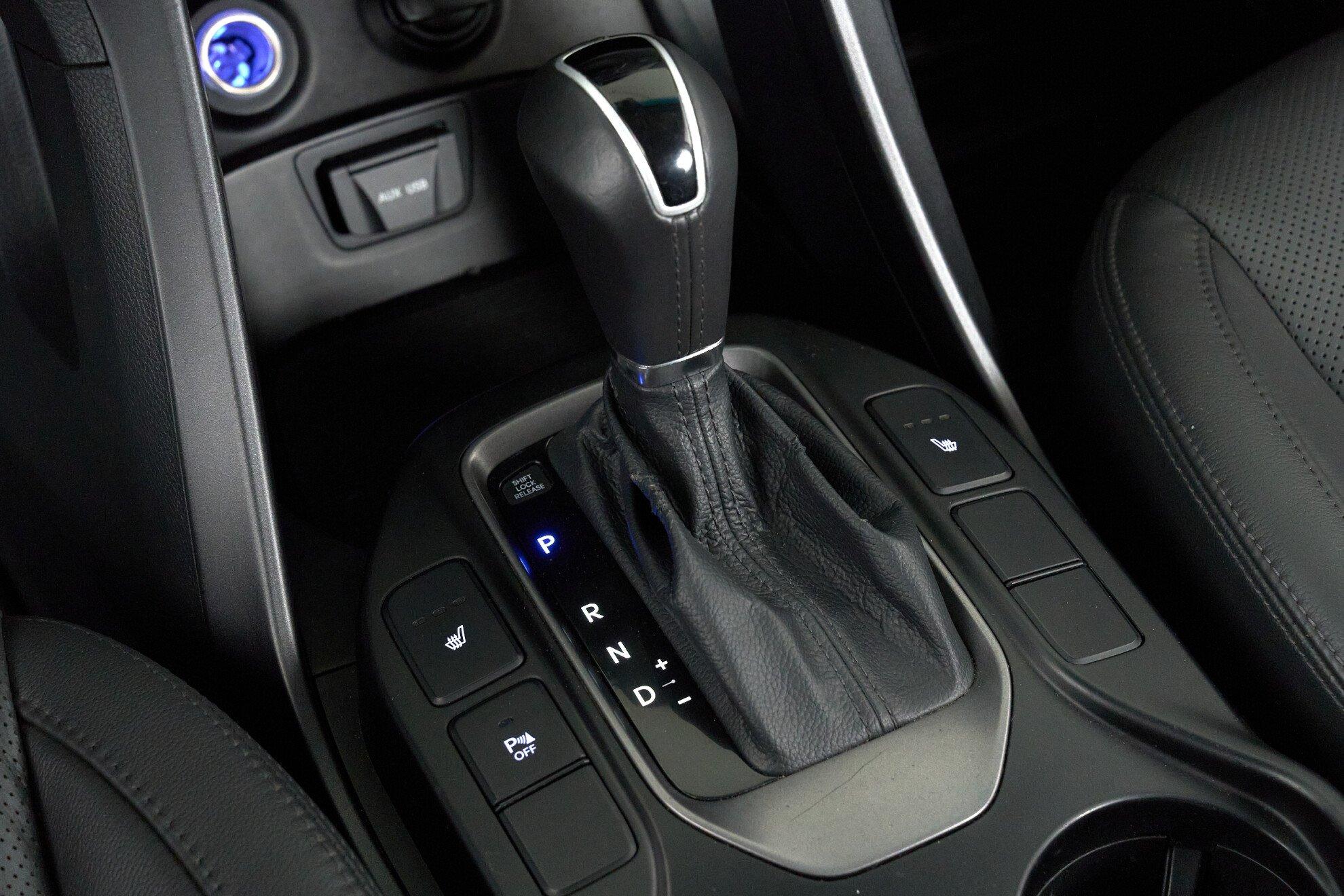 Hyundai Santa Fe 2015, серый
