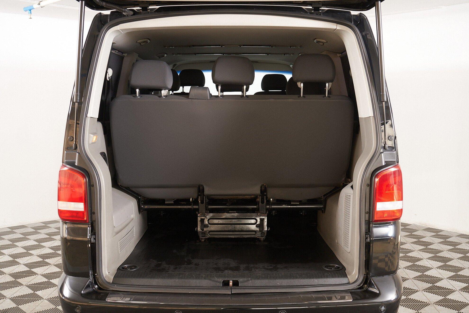 Volkswagen Caravelle 2012, черный