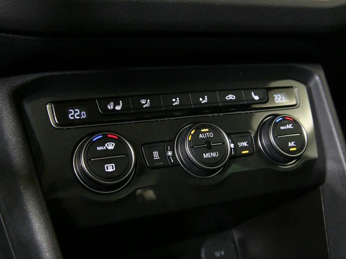 Volkswagen Tiguan 2019, серый