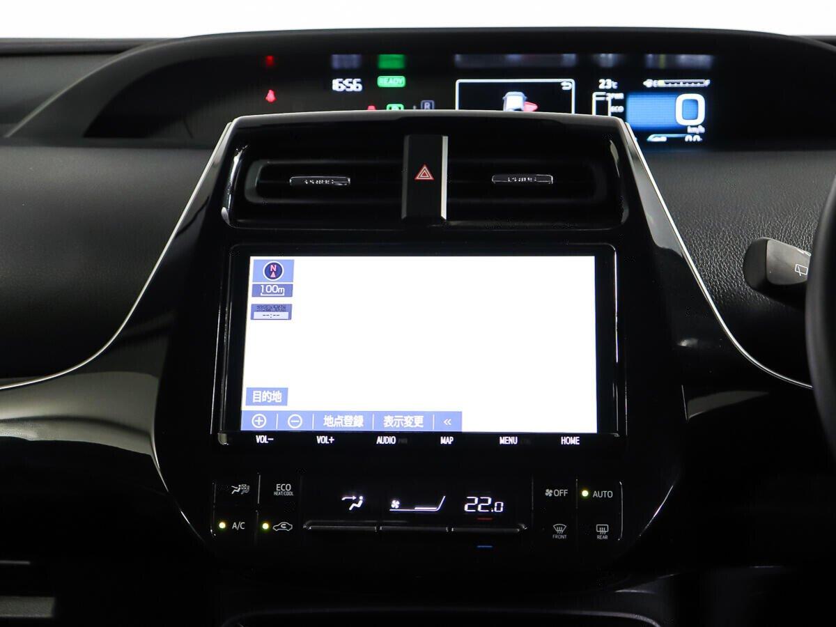 Toyota Prius 2020, черный