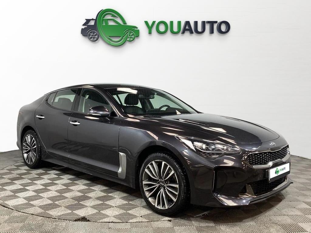 Kia Stinger 2018, коричневый