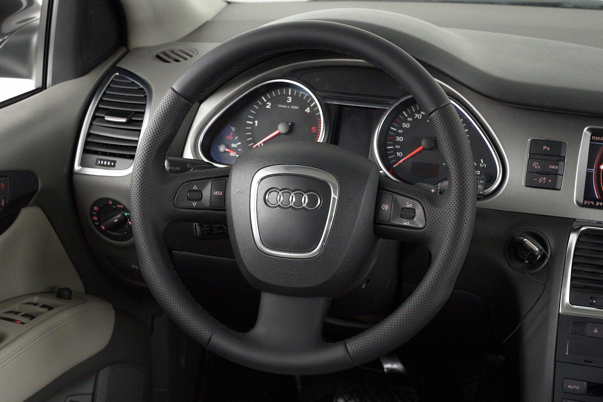 Audi Q7 2007, серый