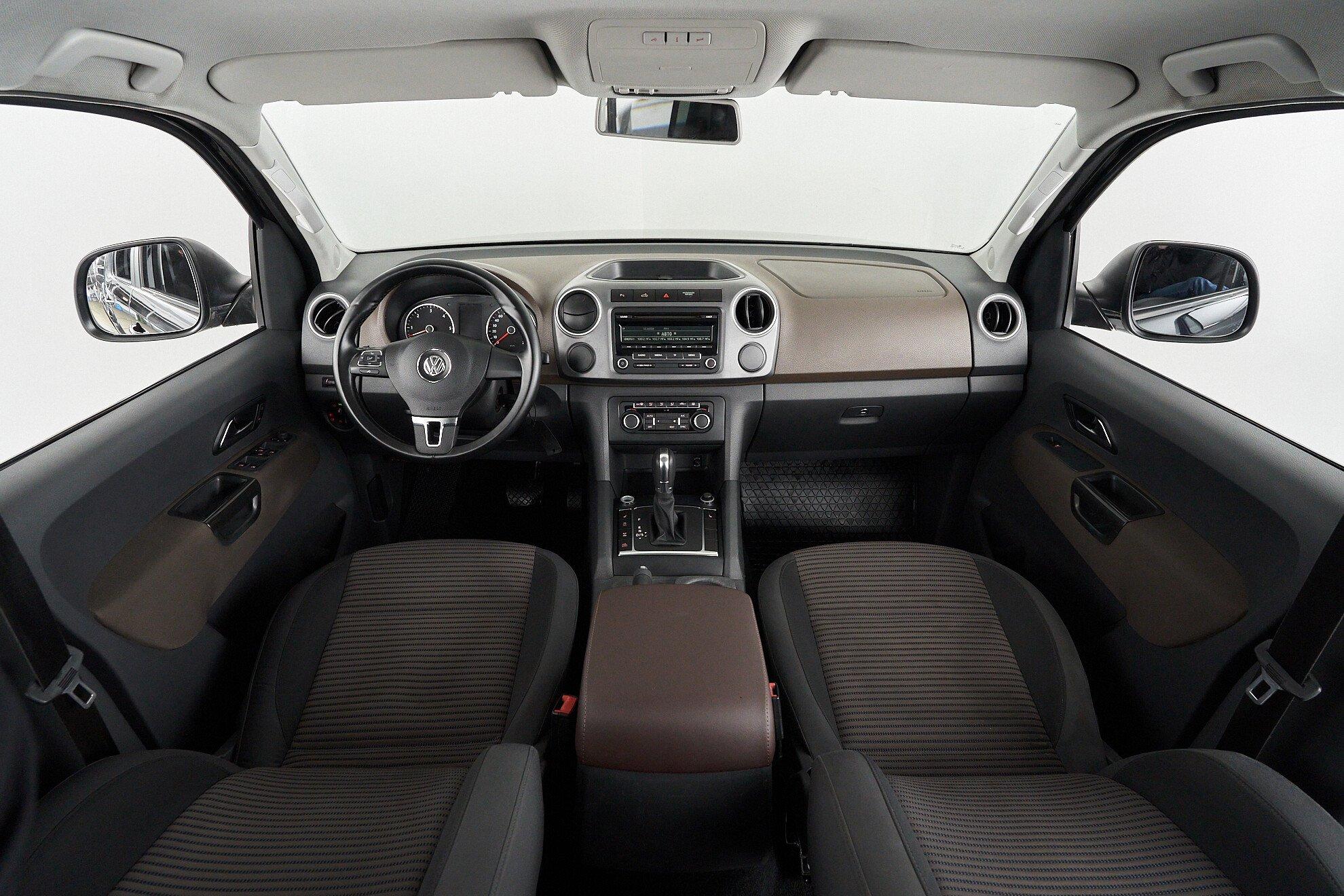 Volkswagen Amarok 2013, черный
