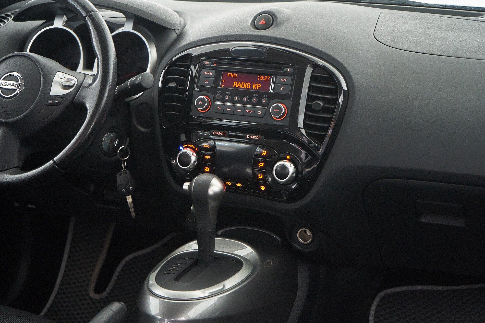 Nissan Juke 2014, белый