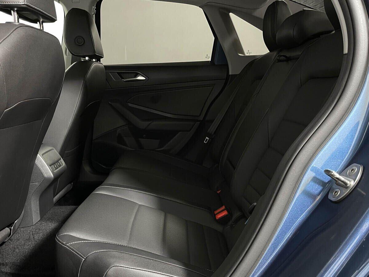 Volkswagen Jetta 2019, голубой