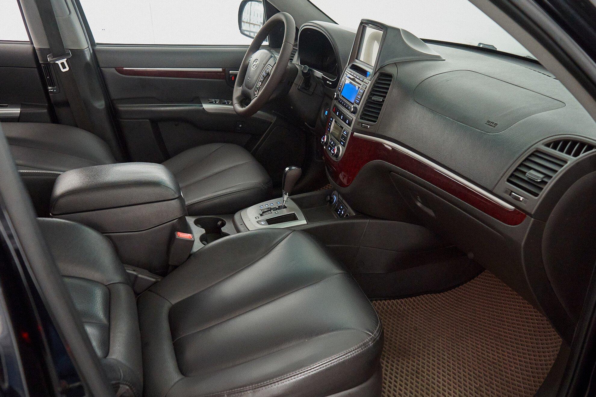Hyundai Santa Fe 2011, черный